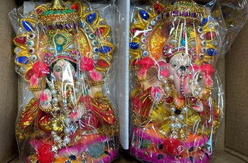 Lord Ganesh & Laxmi Mata Multi Mukut Idol